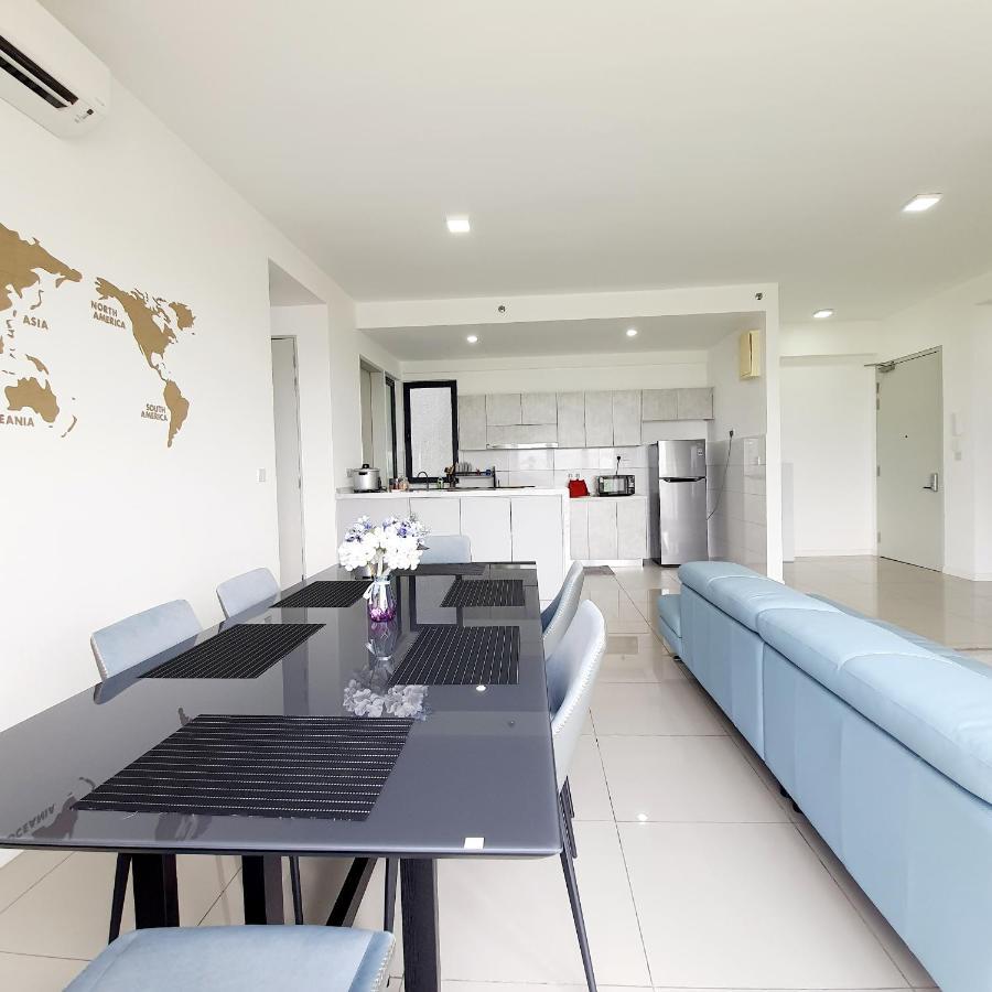 The Glass Homestay Putrajaya Eksteriør billede